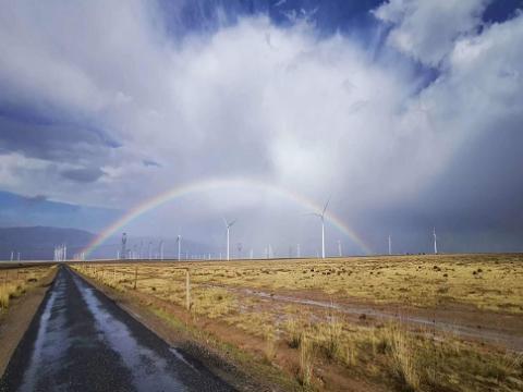 维多利亚老品牌vic助力全球首条±800kV清洁能源外送建设项目在青海顺遂投运